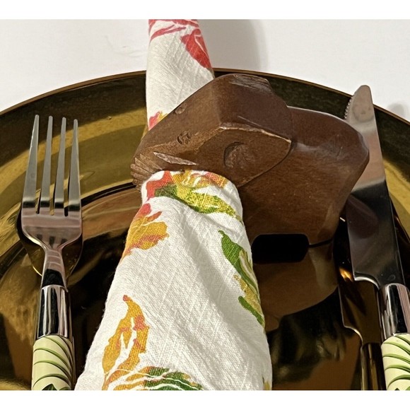 VTG 7 Piece ELEPHANTS Hand Carved Wooden Napkin Rings Animals Safari 1.25"Hole - Picture 1 of 17
